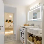 Satsi's Premium Seascape-2 Min From The Beach&town
